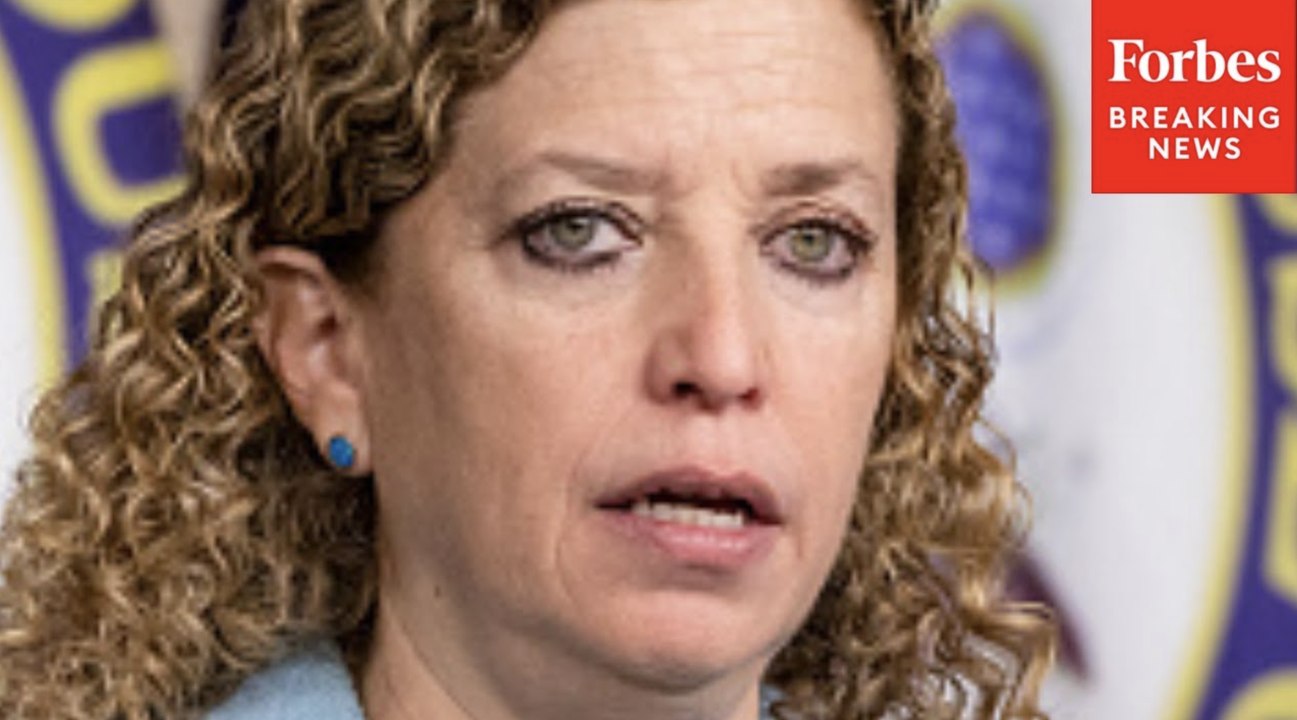 'A Direct Attack On The Health Of Every Single American': Debbie Wasserman Schultz Shreds GOP's Cuts To Clean Water Fund