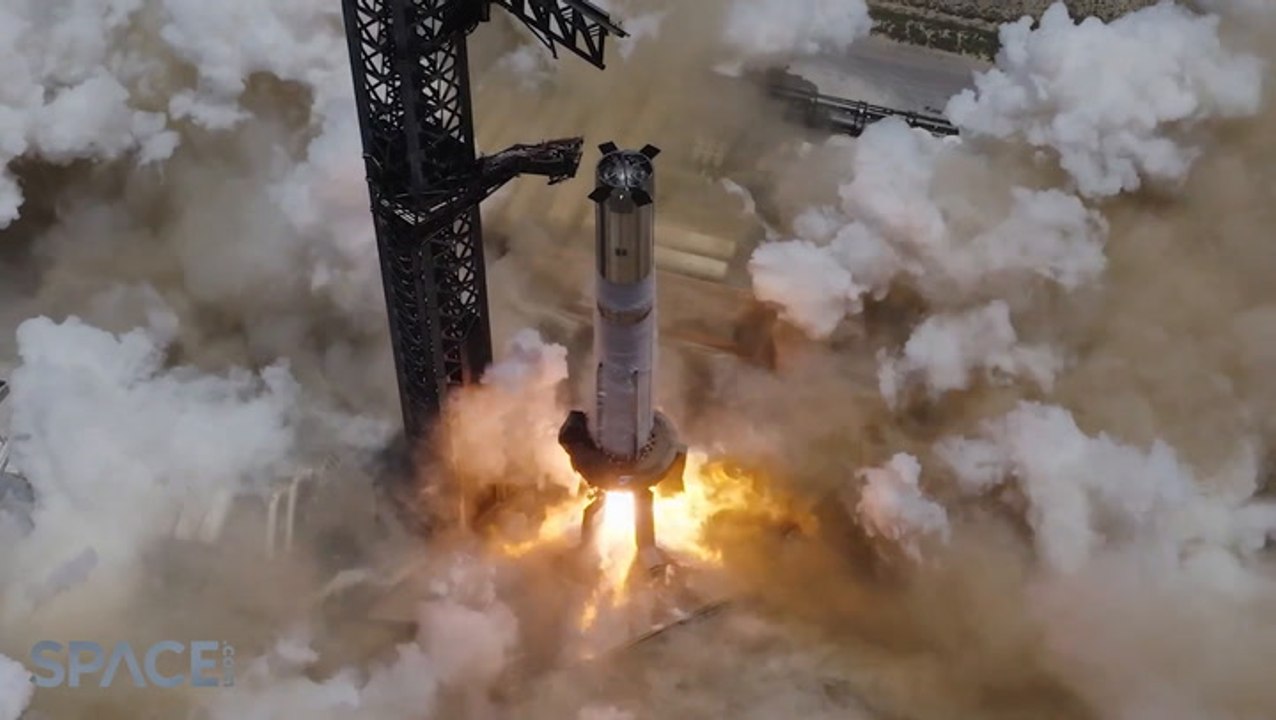 Watch SpaceX Starship Super Heavy Booster Fired Up In Preparation For Flight 10