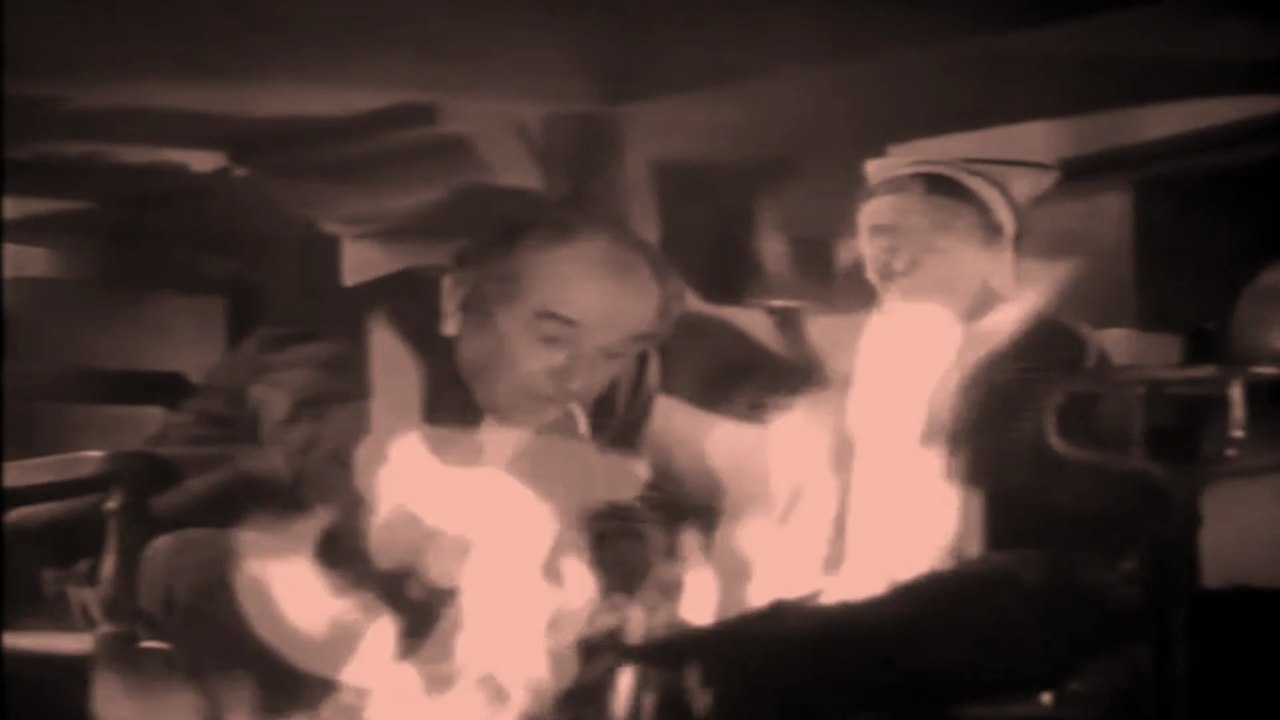 Un valet et une servante parlant de la famille du maître - Prix Goncourt: Monsieur des Lourdines