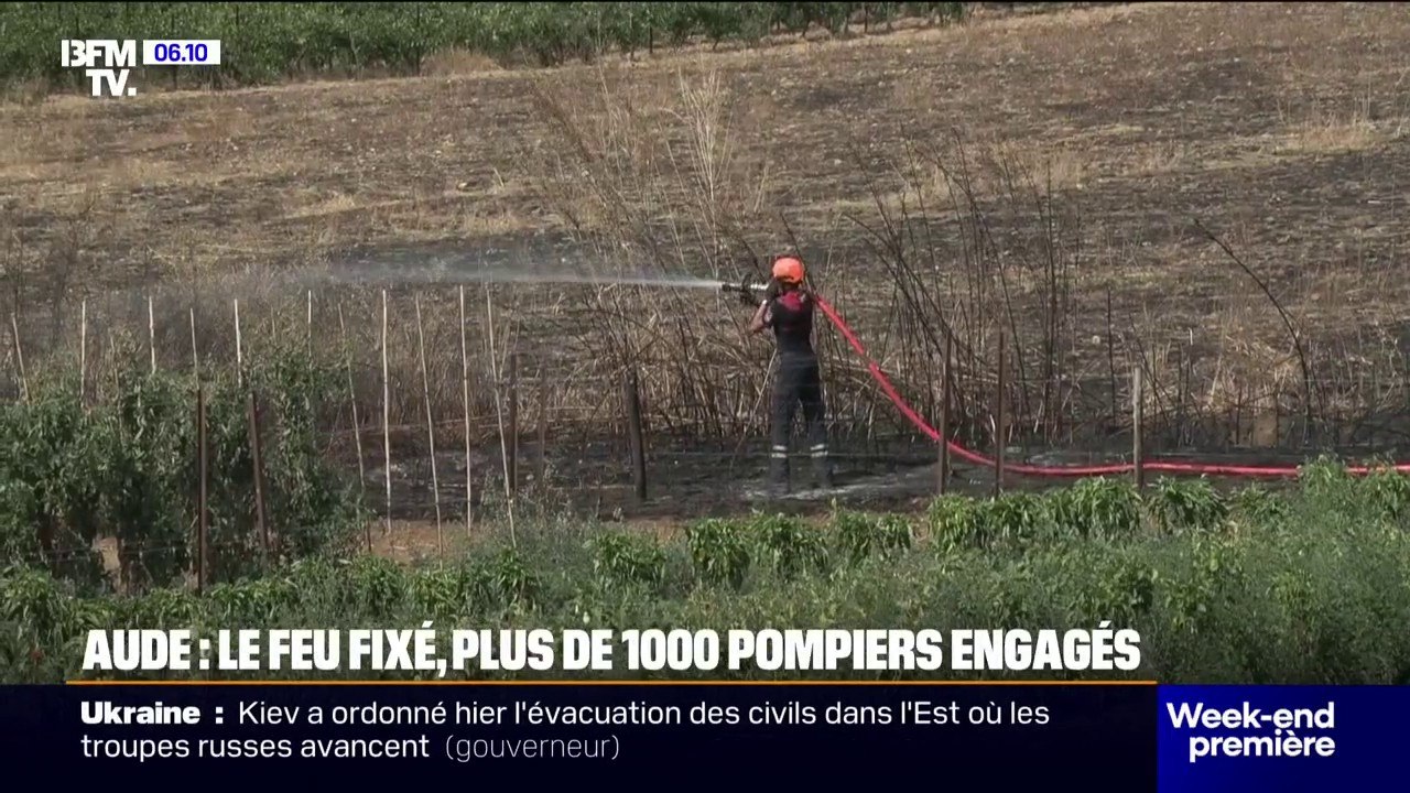 Aude: le feu désormais fixé, les pompiers tentent de noyer les sols pour éviter la propagation des flammes en cas de reprise de feu