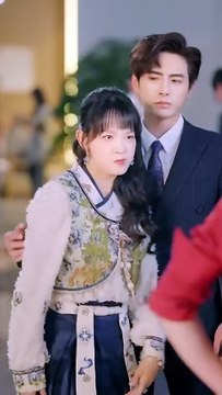 She went down the mountain and, by some strange coincidence, became the fiancée of the rumored abstinent president. Everyone waited to see her rejected by the wealthy family. Who knew her true feelings were overheard by her entire family? Not only did no