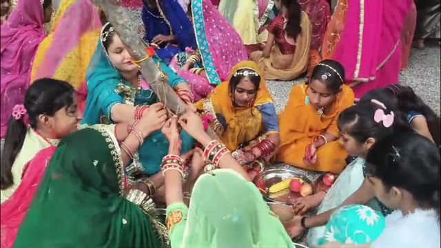 भाई से पहले बहनें पेड़ को बांधती हैं राखी, पिपलांत्री में होता है अनोखा रक्षाबंधन