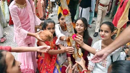 भाई से पहले बहनें पेड़ को बांधती हैं राखी, पिपलांत्री में होता है अनोखा रक्षाबंधन