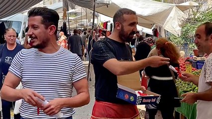 Sahte diploma skandalına pazardan gönderme: ‘Diplomacı geldi’ dediler, diploma dağıttılar