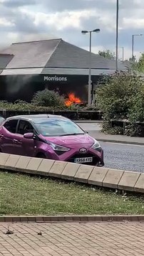Dramatic video shows extent of huge blaze at Doncaster petrol station