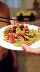 To Avoid Marrying an Old Man, She Rushes Into Marriage With a Poor Boy, Only to Find He's a CEO!