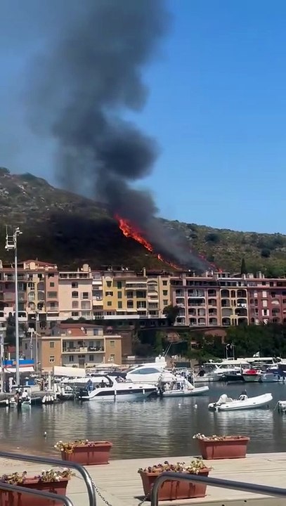 Incendio a Porto Ercole: fiamme non lontano dalle case