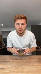 Des flans XXL pour le dessert 😍✨ Tu choisis quoi entre un flan vanille-cerise, un flan chocolat-coulis chocolat ou un flan chocolat-coulis vanille ?Moi, j’avoue que je prends le vanille-semoule 😍✨