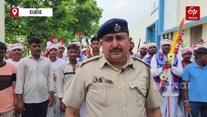 દાહોદ સબજેલમાં આદિવાસી દિવસ અને રક્ષાબંધનની ઉજવણી, જેલ તંત્ર દ્વારા બહેનો માટે મીઠાઈ પણ બનાવડાવી હતી