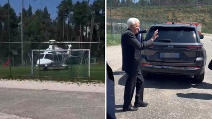 Il presidente Mattarella in vacanza in Alto Adige, il video dell’arrivo in elicottero: soggiorno all’insegna della massima privacy