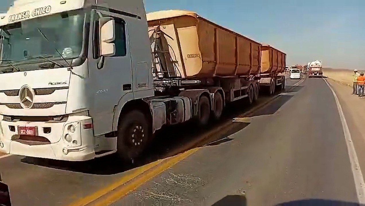 Veja imagens do acidente que matou 11 na BR-163 MT