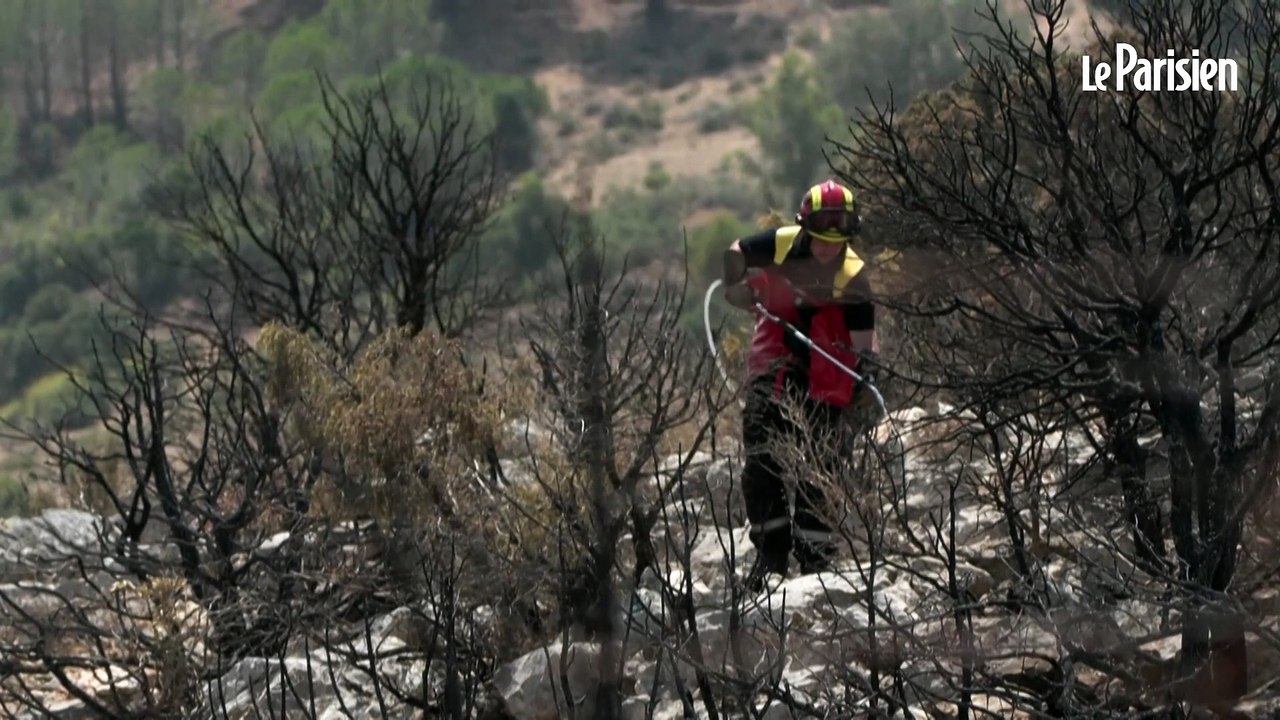 Incendie dans l'Aude : les pompiers luttent contre les reprises