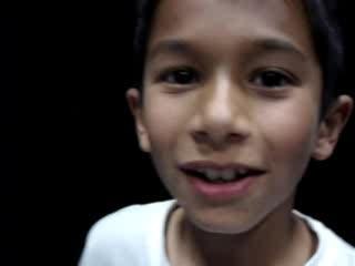 Prodige de break dance ( enfant de 9ans ) Hallucinan