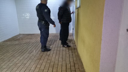 Homem que era procurado pela Justiça é preso no Bairro Santa Cruz em Cascavel