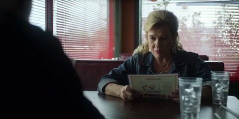 Black.Bird.S01e06