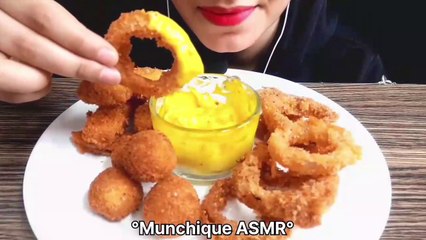 Eating Cheesy Food - Onion Rings Balls | ASMR Eating - Mukbang