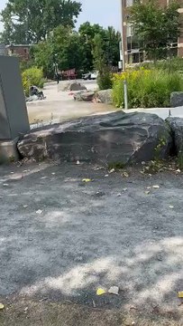 Antisémitisme : Horreur et colère après les images d'un père de famille juif frappé à coups de poings dans un parc alors qu'il se promenait avec ses enfants - Vidéo