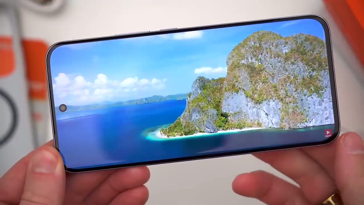 TECNO Spark 40 Pro+ Plus Unboxing, Hands On & First Impressions!