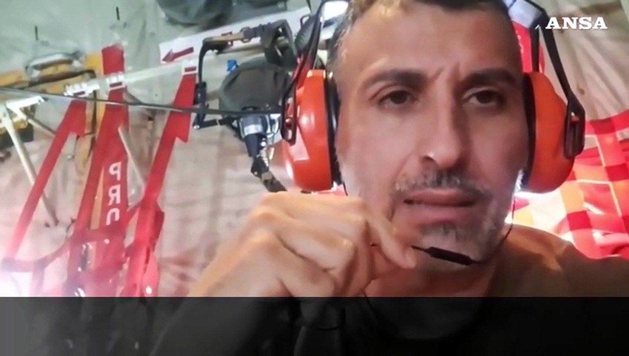 Dall'Italia a Gaza, sul C130 dell'Aeronautica per lanciare gli aiuti umanitari