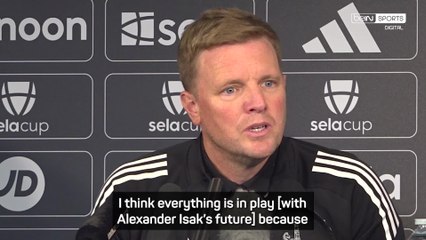 Eddie Howe assures that Isak's future at Newcastle is not in his hands