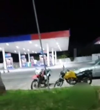 Homem sofre acidente de moto em uma das principais avenidas de Salvador