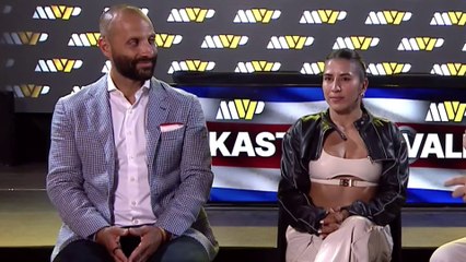 tn7-Yokasta Valle firma con promotora MVP-120825