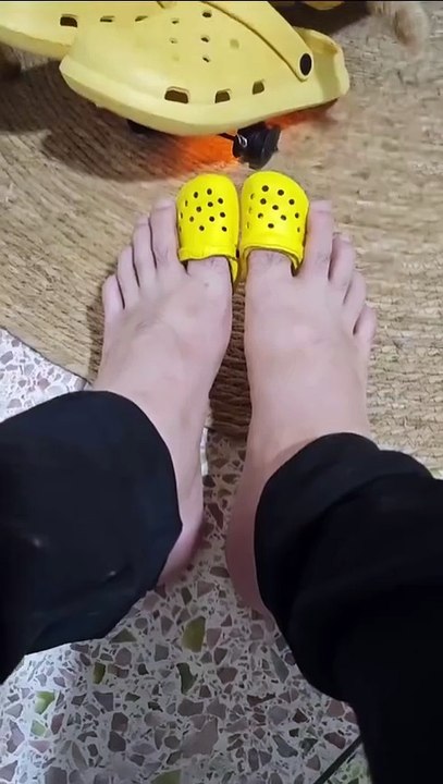 Sus  sandalias iguales 🙀✨