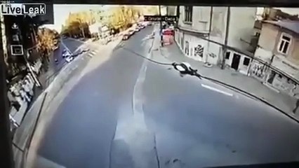 Sahte Kaza ile Sigorta Vurgunu Yapmak İsteyen Kadın