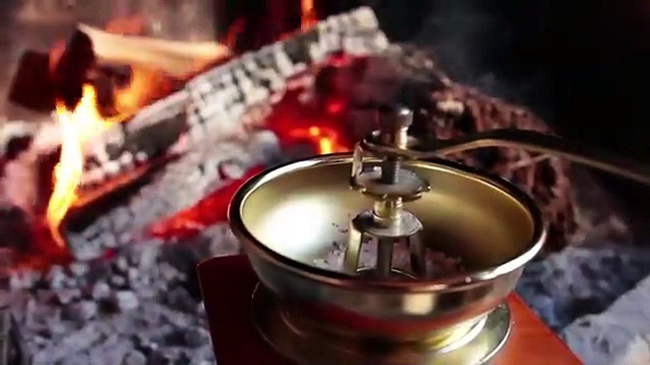 BEST.LASAGNA.BOLOGNESE! - Cooking Outside