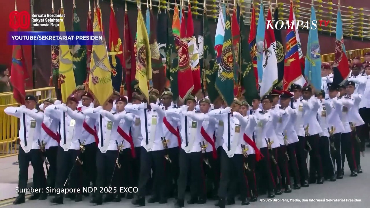 Disambut Riuh Penonton! Prabowo Hadiri Parade Hari Nasional Singapura