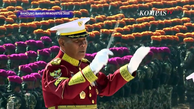 Letkol Teddy Berseragam Kopassus Kawal Prabowo di Upacara Kehormatan Militer