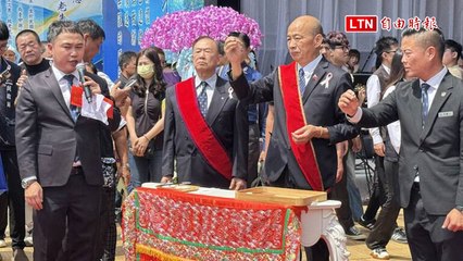 韓國瑜擔任顏清標父親告別式主官，政界名人齊聚悼念🙏