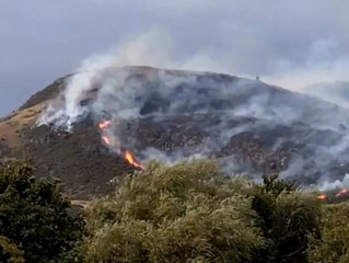 Mega-Feuer wütet auf beliebtem Berg in Schottland