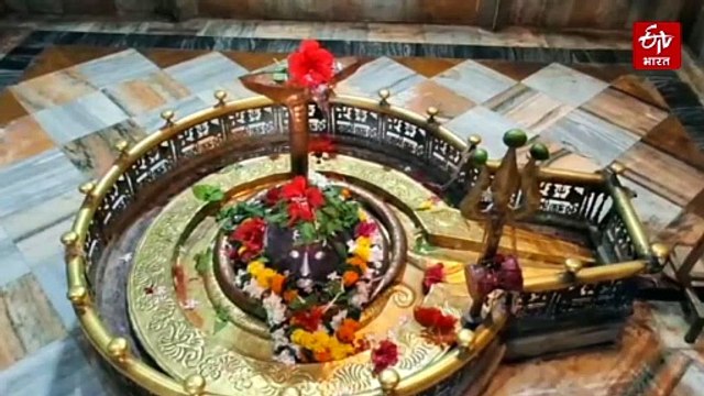 वाठोडा शुक्लेश्वर; विदर्भाच्या काशीत बारा ज्योतिर्लिंगाचा पट, दर्शनासाठी भाविकांची गर्दी