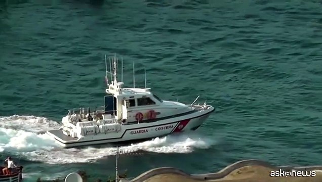 L'incendio a bordo nave-traghetto Rubattino, tra Palermo e Napoli