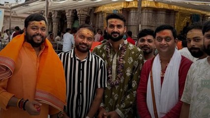 Akash Deep ने Vishwanath मंदिर में की पूजा-अर्चना!