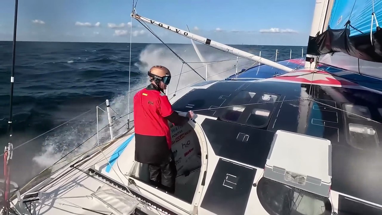 The Ocean Race 2025 : Canada Ocean Racing - Soyez positif pour l'eau  ACTUALITÉS À BORD  The Ocean Race Europe, Jour 1