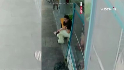 Balıkesir depreminde yürek burkan an: Herkes kaçarken o, hiç düşünmeden bebeğine koştu...