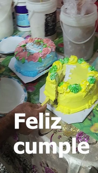 Así se VIVE un Cumpleaños en Cuba: ¡Pura Alegría, Música y Sabor!