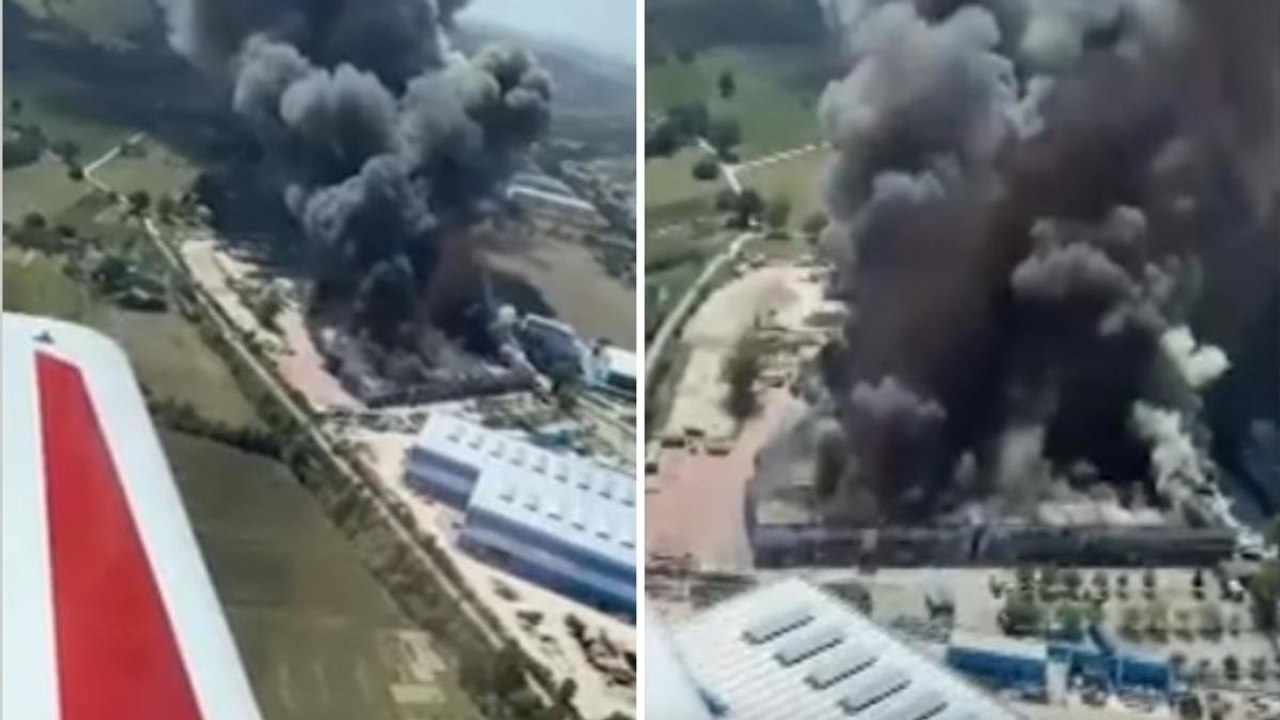 In fiamme uno stabilimento di yacht a Fano: le fiamme e la colonna di fumo nero riprese dall'alto