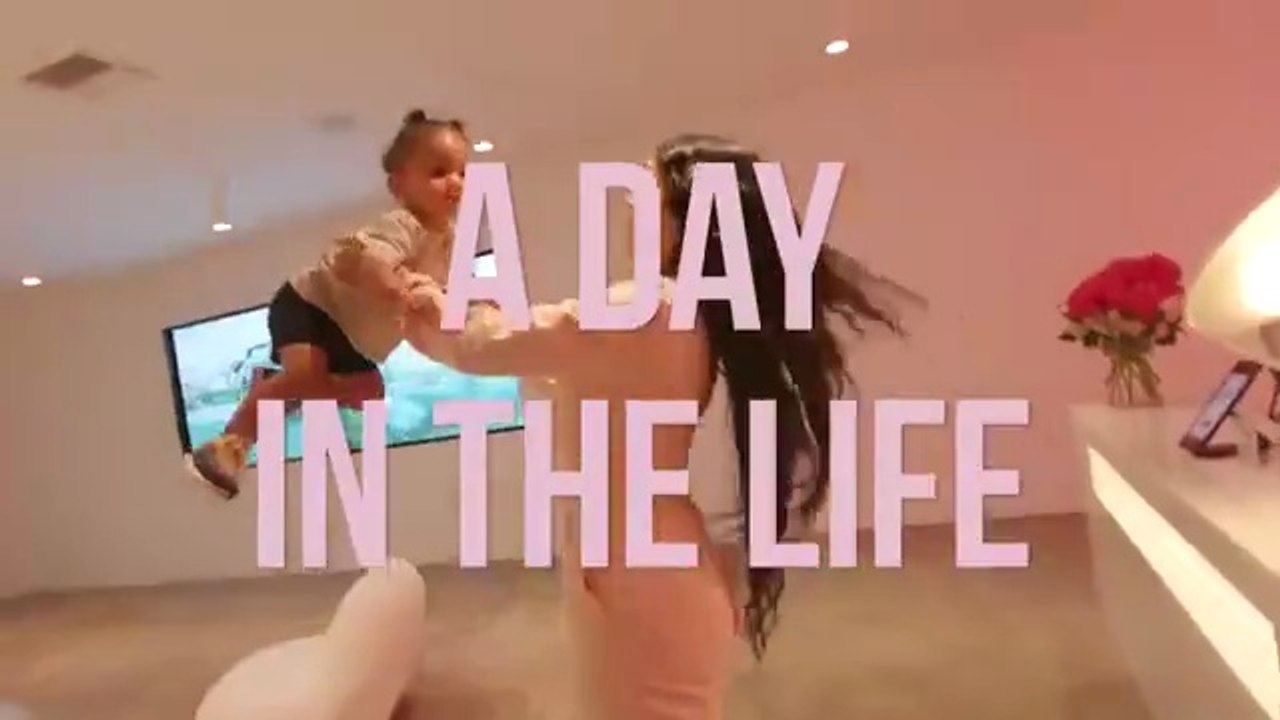 A DAY IN THE LIFE OF KYLIE JENNER 💞 _ FULL ROUTINE VLOG
