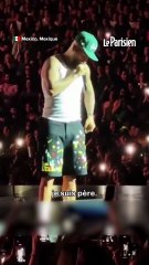 Maluma stoppe son concert pour disputer une mère