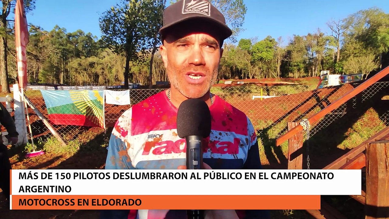 Más de 150 pilotos deslumbraron al público en el campeonato argentino de motocross en eldorado