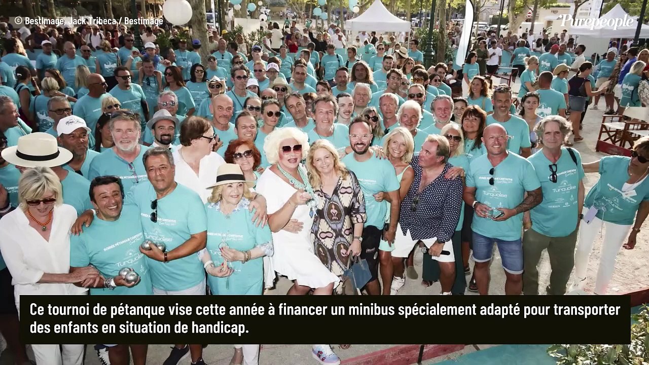 Nicoletta avec son mari producteur, de 16 ans son cadet : le couple entouré d'autres stars pour un événement à Saint-Tropez