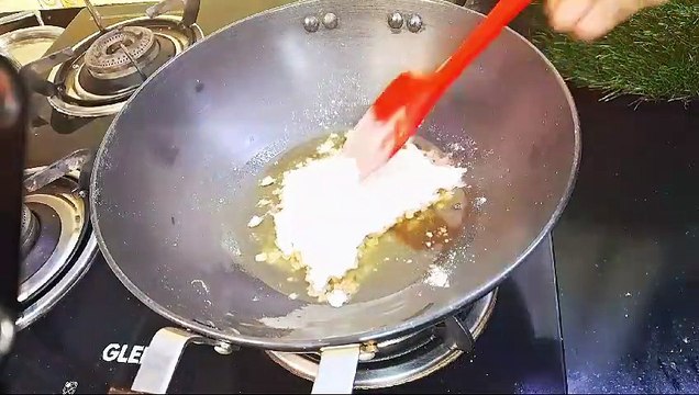 Soft And Delicious Aate Ka Halwa Recipe /Halwa/Indian wheat Dessert/Atte Sheera