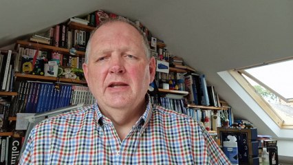 Leeds Rhinos coach Brad Arthur signs new deal