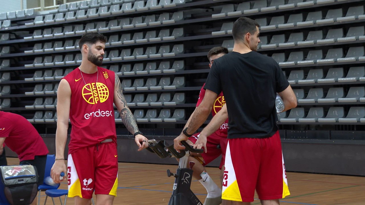 La selección española de baloncesto entrena en Cornellà de Llobregat (Barcelona)