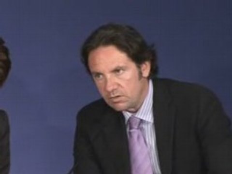 UMP Sarkozy à la télé -Conférence de Presse- 28/04/08