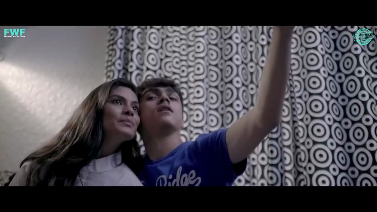 Bade_Achhe_Lagte_Hai_New_Hindi_Movie_Rohan_Shah_Suman_Singh