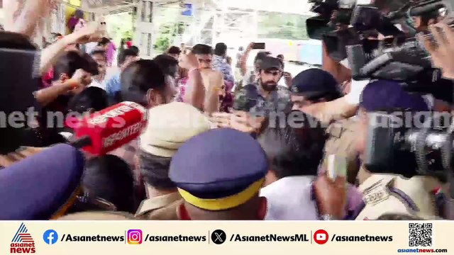 സുരേഷ് ഗോപി തൃശ്ശൂരിൽ; മാധ്യമങ്ങളോട് പ്രതികരണമില്ല; എത്തിയത് വന്ദേഭാരതിൽ
